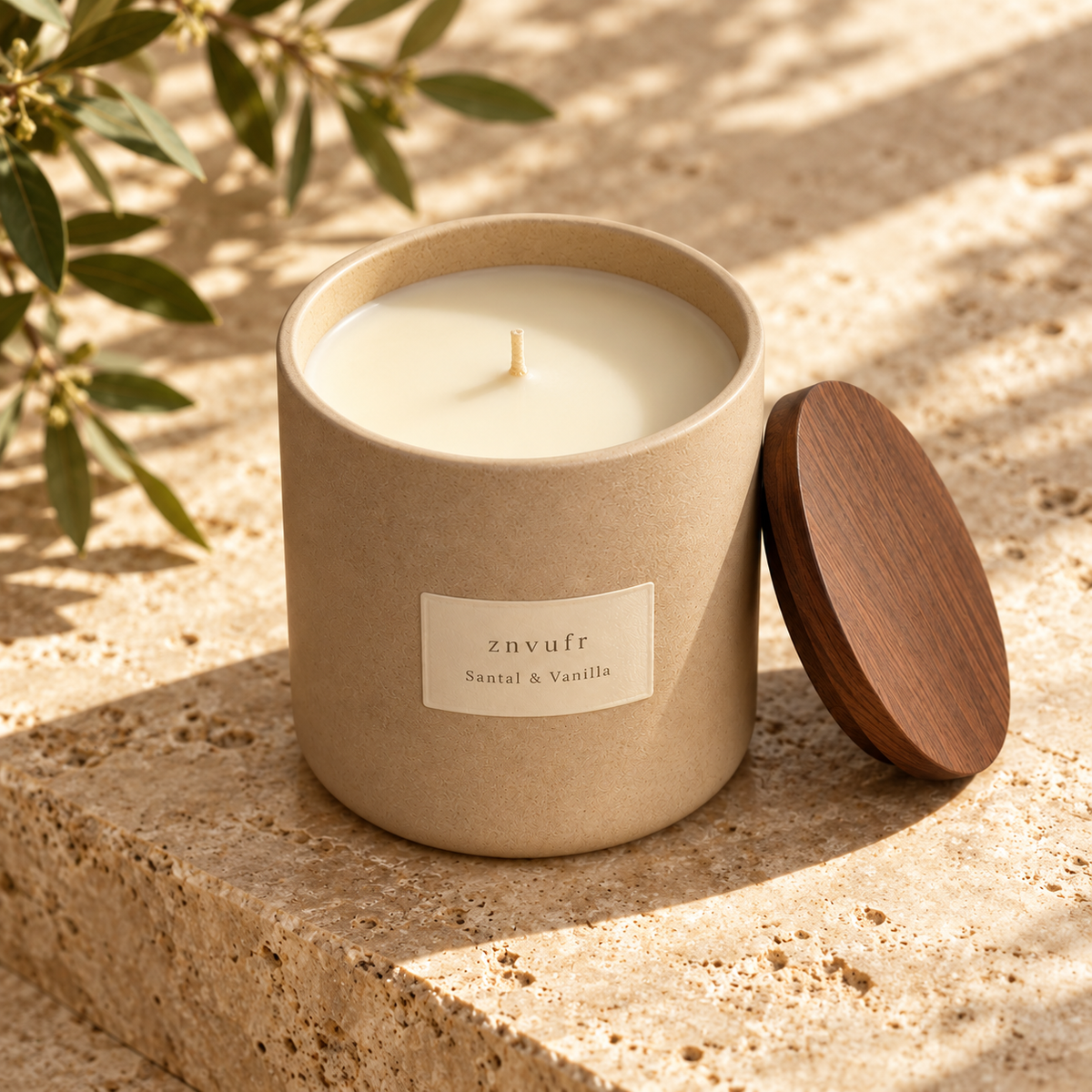 znvufr Santal & Vanilla Scented Candle detail